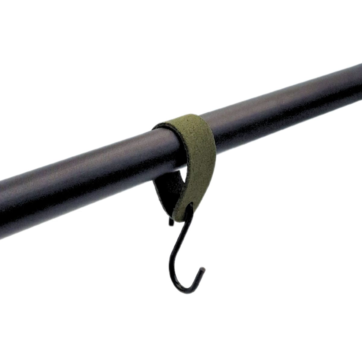 Sort krog med farvet læderstrop - HOOK-1 | Clarrods Black | Indretning | Foto 17