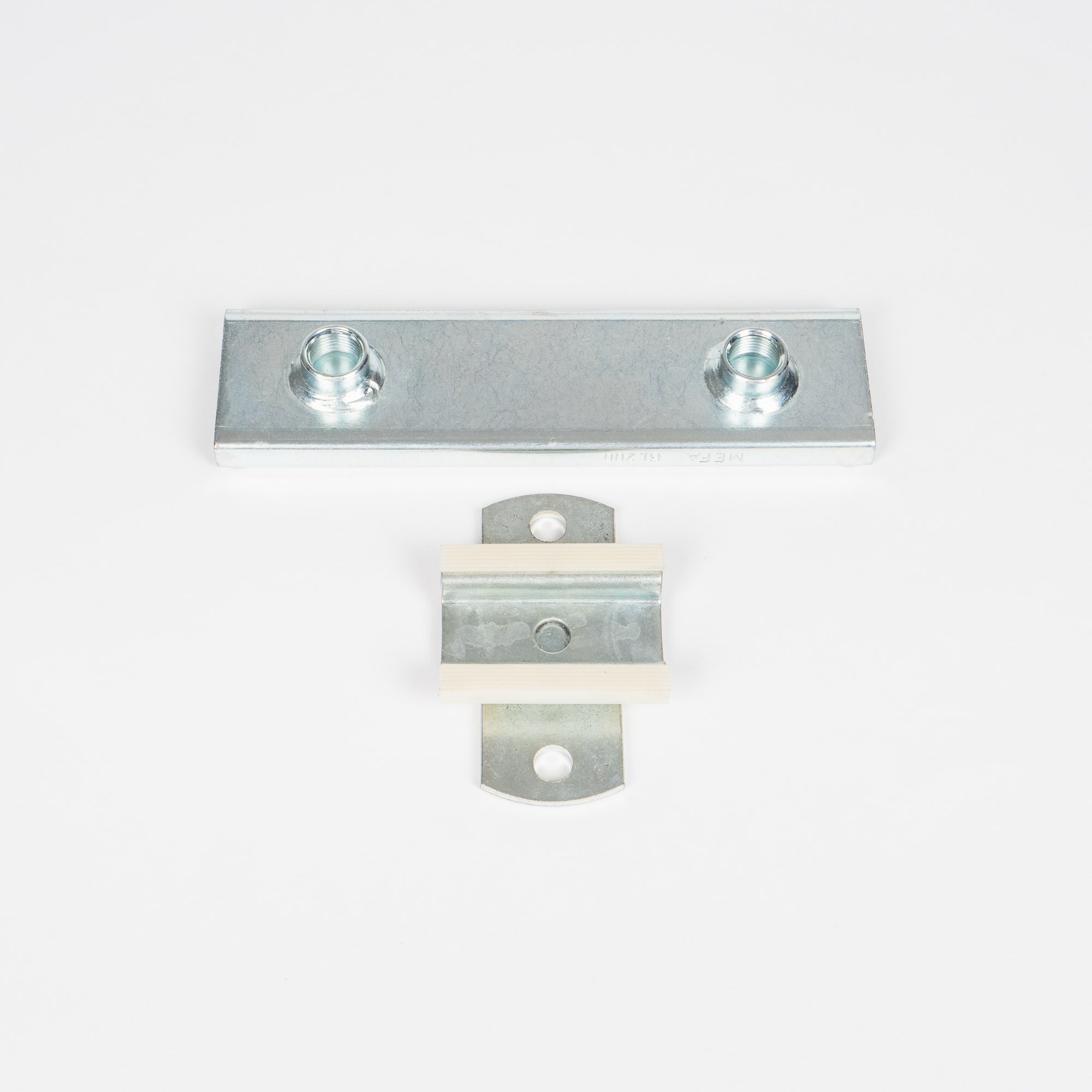 Glidebeslag med to muffer - 1/2 tilslutning | Erik Larsen & Søn | Beslag til rørbøjler | Foto 4