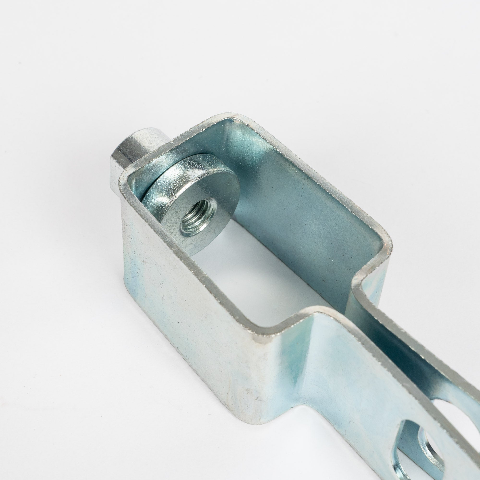 Højderegulering med vandret hul | Erik Larsen & Søn | Beslag til rørbøjler | Foto 4