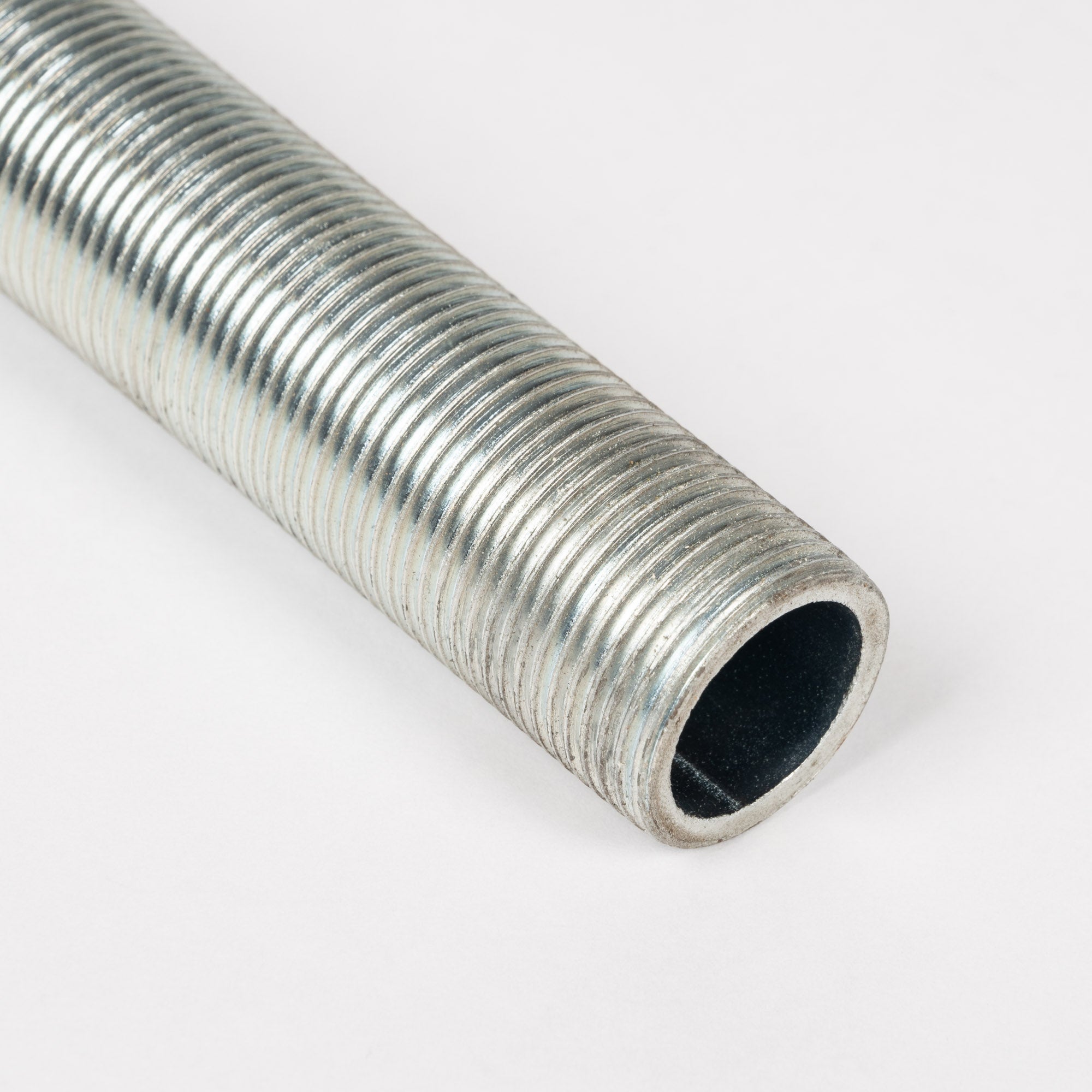 Gevindrør | Erik Larsen & Søn | Gevindstænger - Pindbolte | Foto 1